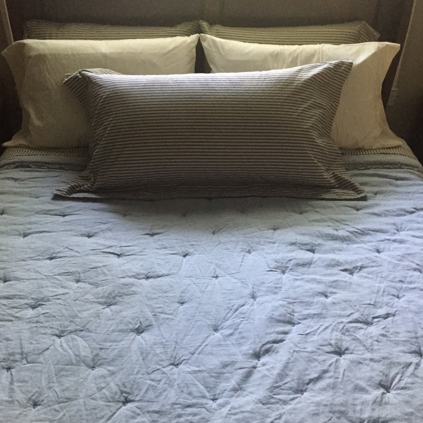 Dot Comforter