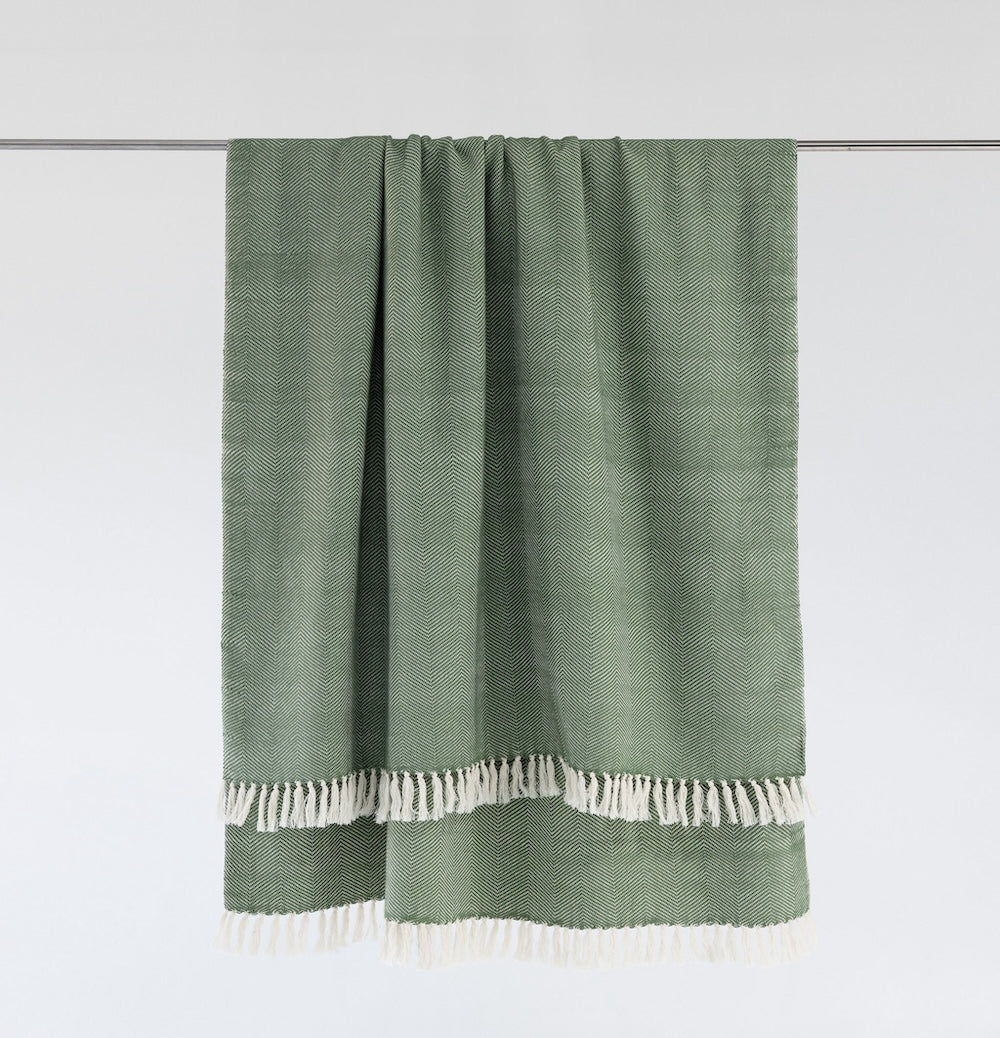 Mechot Throw