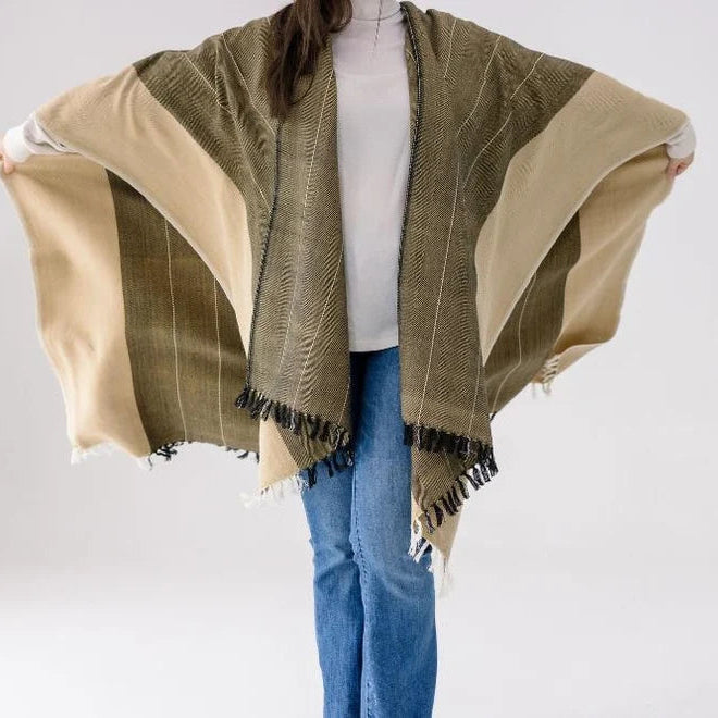 Anna Poncho