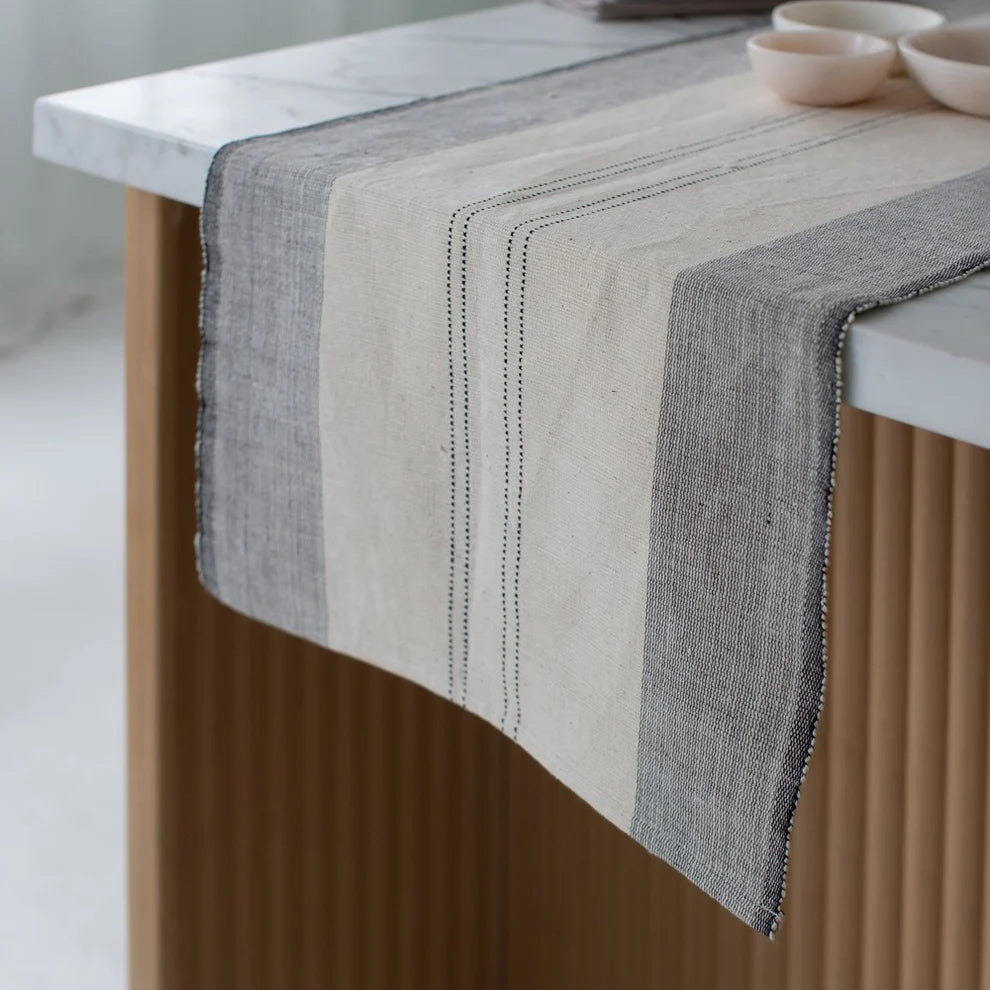 Sodo Tablerunner